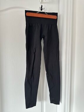 NVGTN Black High-Waist Leggings